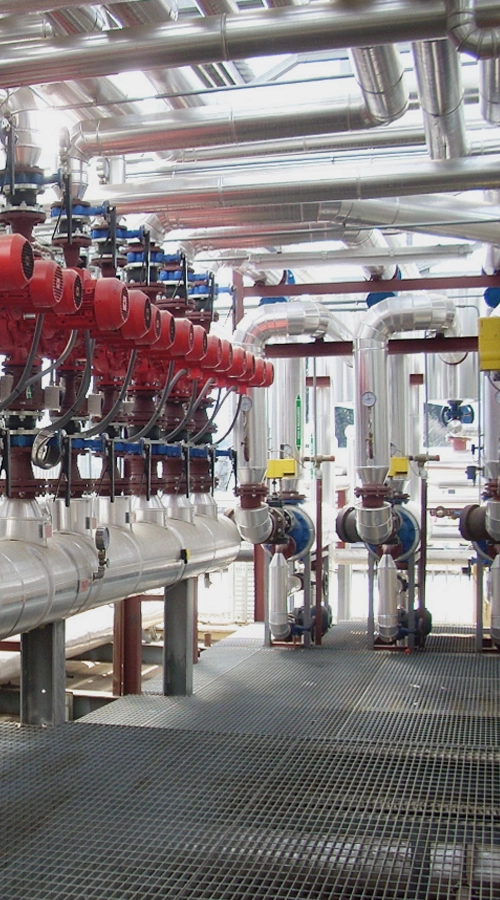 Impianto di distribuzione calore con gruppo di rilancio pompe COIM 2005