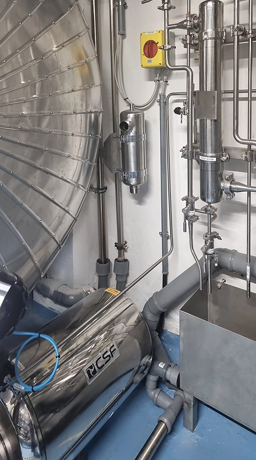 Impianto di trattamento acqua con piping in acciaio inox realizzato da CO.I.M.
